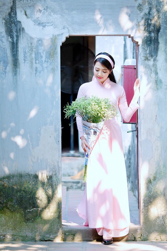 Vẻ đẹp dịu dàng của cô gái Hà thành trong những ngày nắng nhẹ - ảnh 9