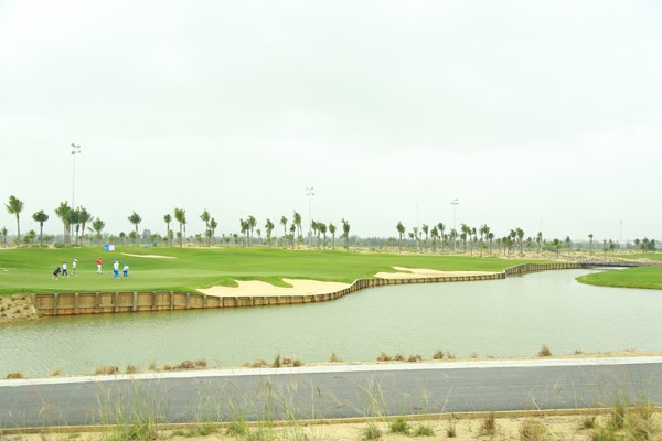 BRG Đà Nẵng Golf Resort chào đón sân gôn phong cách bờ kè - ảnh 4