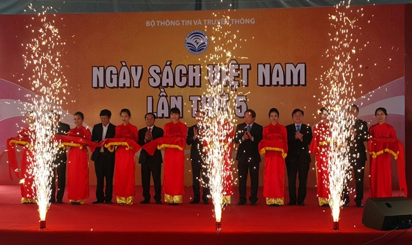 Ngày sách Việt Nam lần thứ V tại Hà Nội - ảnh 2