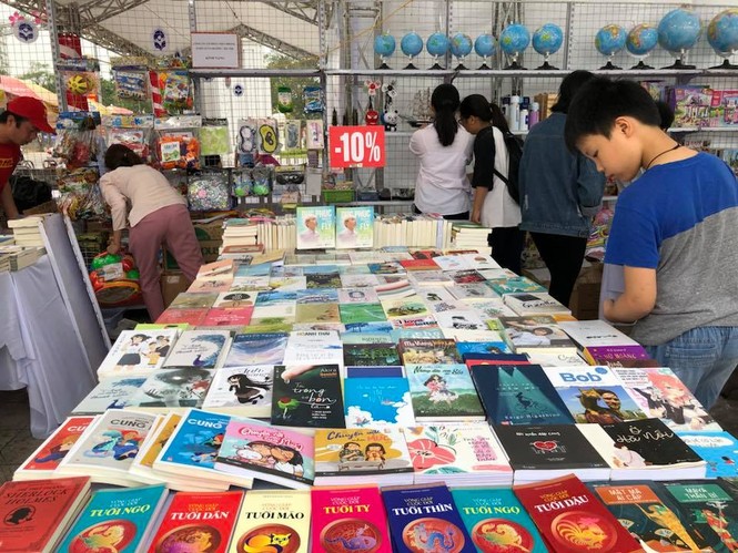 Khai mạc Hội sách Đất Tổ năm 2018 - ảnh 1