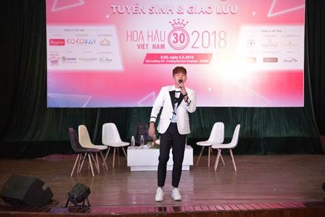Sinh viên ĐH Sư phạm Đà Nẵng đã có một ngày tưng bừng cùng HHVN 2018 - ảnh 10