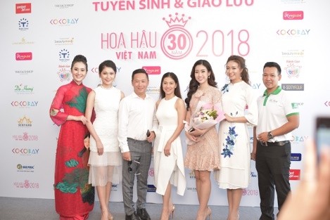 Sinh viên ĐH Sư phạm Đà Nẵng đã có một ngày tưng bừng cùng HHVN 2018 - ảnh 16