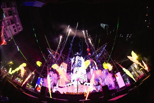Ravolution Music Festival By Jetstar khuấy đảo phố đi bộ Nguyễn Huệ - ảnh 4