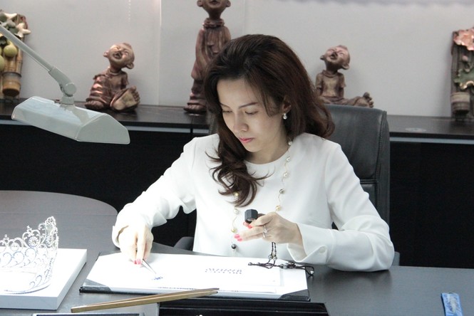 Khi trang sức ngọc trai tô điểm vẻ đẹp nữ quyền - ảnh 6