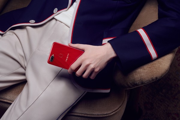 Chưa có giá, khách hàng vẫn liên tục đặt cọc cho OPPO F9 - ảnh 2