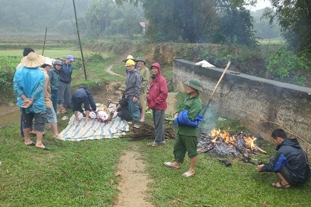 Gia đình thủ môn Tiến Dũng mổ trâu cổ vũ Olympic Việt Nam - ảnh 1