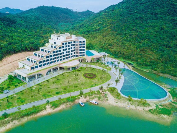 Khách sạn Mường Thanh Diễn Lâm đạt tiêu chuẩn 5 sao - ảnh 1