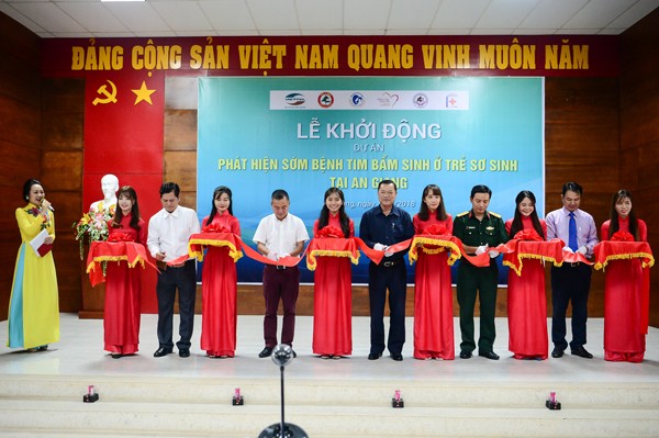 Tầm soát bệnh tim bẩm sinh bằng công nghệ 4.0 - ảnh 1