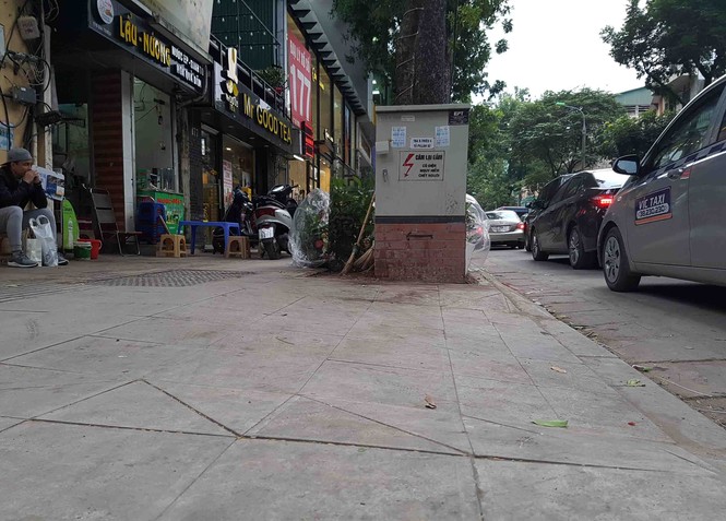 Vỉa hè lát đá tự nhiên tiền tỷ “uốn lượn mềm mại” - ảnh 9