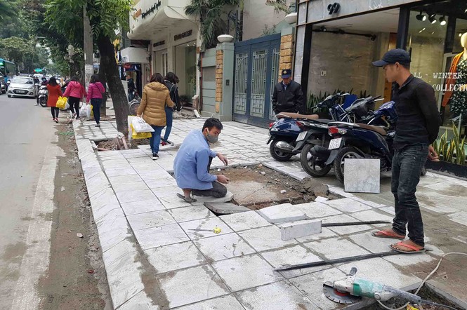 Vỉa hè lát đá tự nhiên tiền tỷ “uốn lượn mềm mại” - ảnh 14
