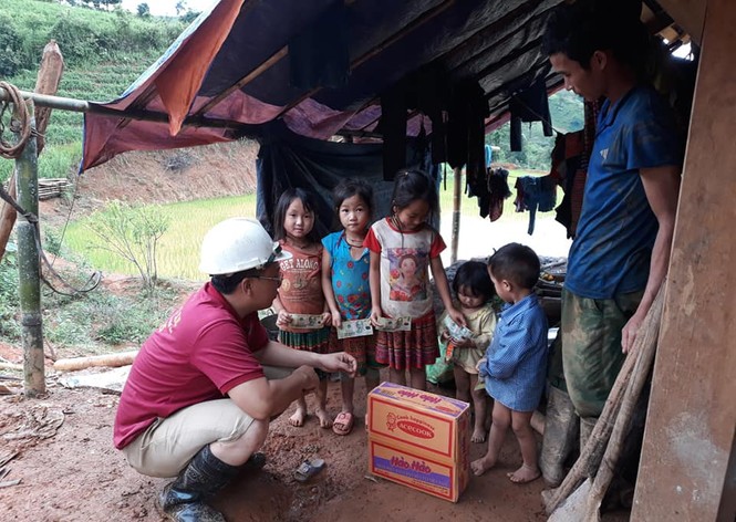 Côi cút, tang thương nơi rốn lũ Lai Châu - ảnh 19