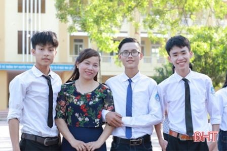 Nghị lực thủ khoa khối C từng thi trượt đại học - ảnh 1
