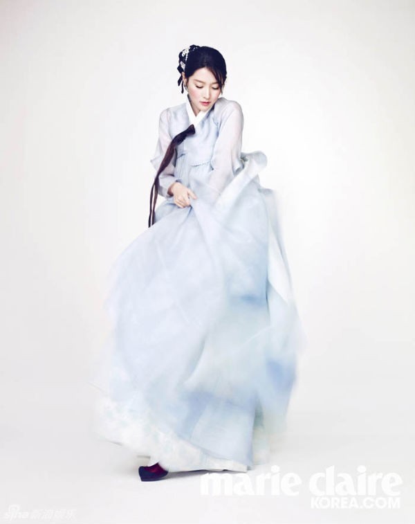 Nàng “Dae Jang Geum” đẹp mê hồn ở tuổi 40 - ảnh 2
