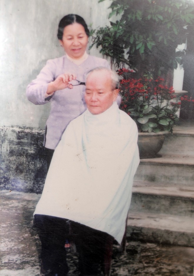 Người lính già với gần 3.000 bức ảnh về Bác Hồ - ảnh 2