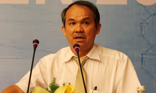 Cuộc chơi tay ngang của các ông lớn - ảnh 1