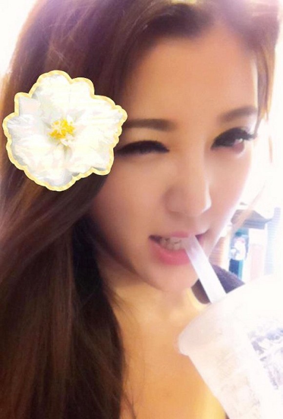 Những nữ MC khốn đốn vì vướng vào scandal sex - ảnh 1