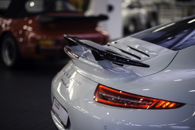Porsche giới thiệu siêu phẩm đặc biệt 911 Turbo S GB Edition - ảnh 4