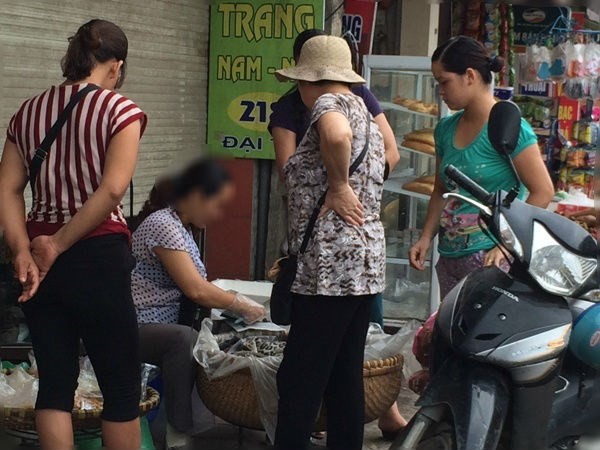 Bán xôi vỉa hè thu nhập gấp 3 lương nhân viên ngân hàng - ảnh 1