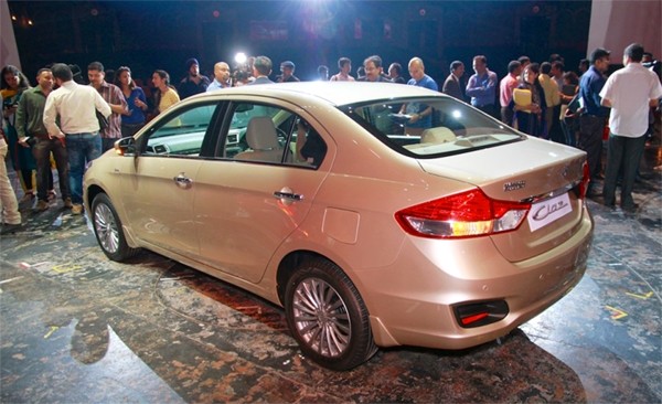 Ô tô Suzuki 242 triệu khiến Vios, Honda City 'tắt điện' - ảnh 4