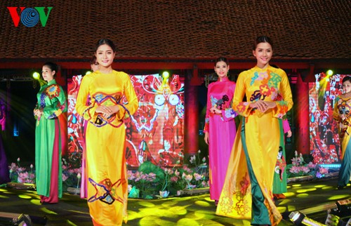 Ấn tượng đêm hội áo dài “Hương sắc Hà Nội” - ảnh 1
