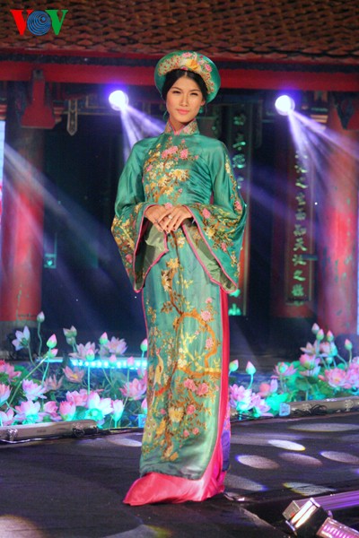 Ấn tượng đêm hội áo dài “Hương sắc Hà Nội” - ảnh 22