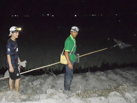 Luật bất thành văn ở ngôi làng đàn ông 'ngủ ngày, cày đêm' - ảnh 1
