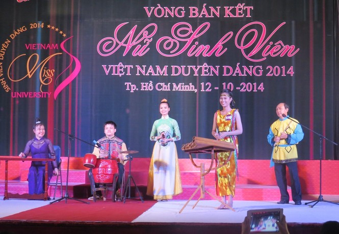 Tranh tài bán kết 'Nữ sinh duyên dáng' khu vực phía nam - ảnh 8
