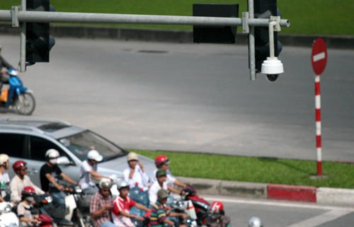 Hà Nội lắp hàng trăm camera phạt nguội vi phạm giao thông - ảnh 1