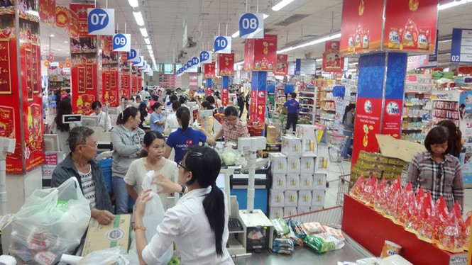 Thị trường bán lẻ: Doanh nghiệp nội chật vật chống đỡ - ảnh 1