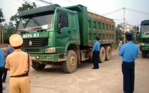 Xuất hiện xe đặc chủng 13 tỷ đồng chuyên ‘bắt’ xe quá tải - ảnh 4