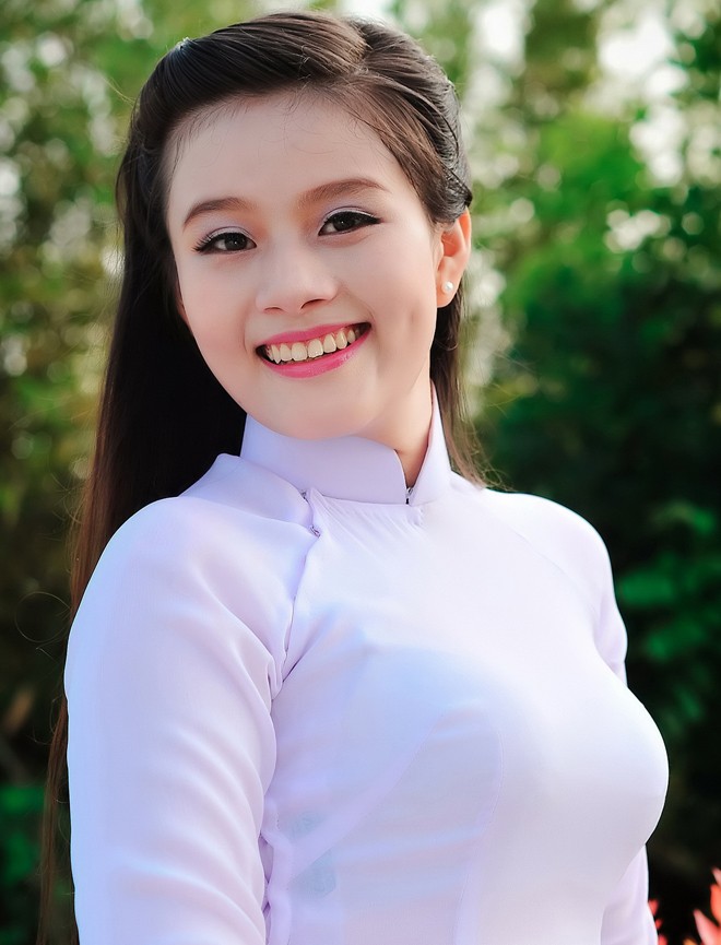 Sinh viên cao đẳng Y tế thi Hoa hậu Việt Nam 2014 - ảnh 1