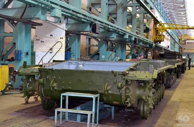 Cận cảnh nhà máy sản xuất xe tăng lớn nhất Ukraine - ảnh 1