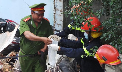 Thu giữ 500kg hoá chất tại hiện trường vụ nổ ở Sài Gòn - ảnh 2