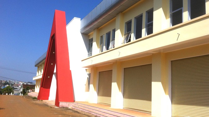 Các chợ mới hoang vắng trên Tây Nguyên - ảnh 2