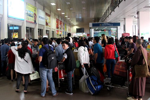 Bộ trưởng Thăng: 'Dịch vụ ở Nội Bài và Tân Sơn Nhất là kém' - ảnh 1