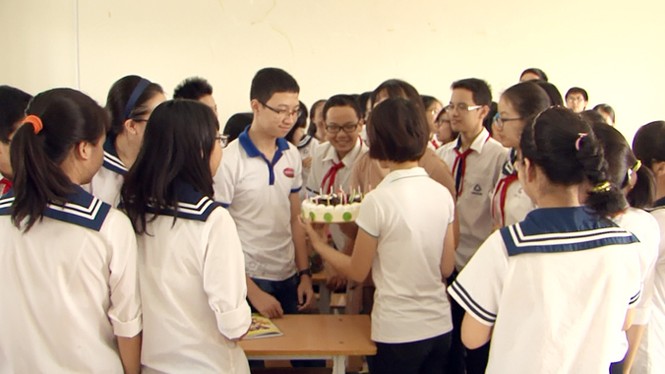 GS Văn Như Cương gặp quán quân 'Chinh phục' trong bệnh viện - ảnh 1