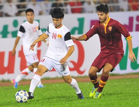 Bệnh “ngôi sao” của Công Phượng và công nghệ lăng-xê U19 - ảnh 1