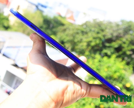 Đập hộp Asus Memo Pad 8 dùng chip 64-bit đầu tiên tại Việt Nam - ảnh 6