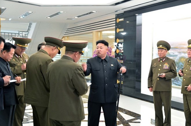 Ông Kim Jong-un tới chỉ đạo xây sân bay mới ở Bình Nhưỡng - ảnh 1