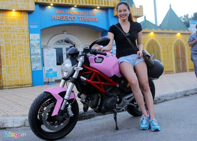 Dàn Ducati 'quái vật' trong lễ hội Halloween ở Hà Nội - ảnh 3