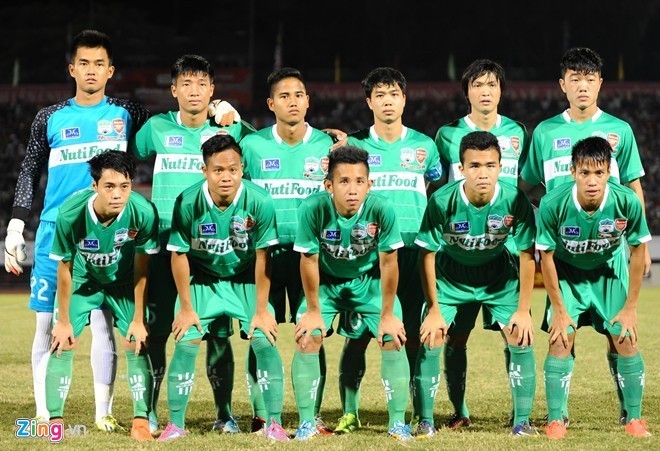 Tin dùng lứa U19, bầu Đức chia tay 20 cầu thủ - ảnh 3