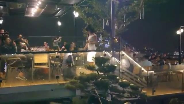 Clip cầu hôn siêu lãng mạn của đôi bạn trẻ Hà Nội - ảnh 6