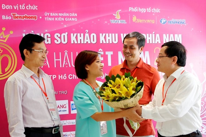 Bên lề sơ khảo Hoa hậu Việt Nam 2014 khu vực phía Nam - ảnh 3