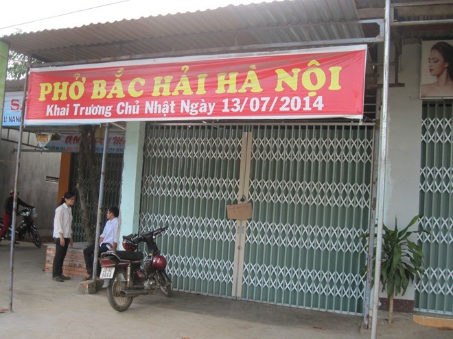Bé 2 tuổi tử vong vì ăn bả chó nhặt ngoài đường - ảnh 1