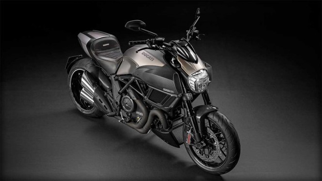 Mê mẩn với siêu xe Ducati Diavel Titanium - ảnh 6