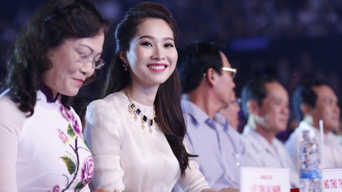 Thu Thảo hội ngộ Ngọc Hân tại quê nhà - ảnh 13