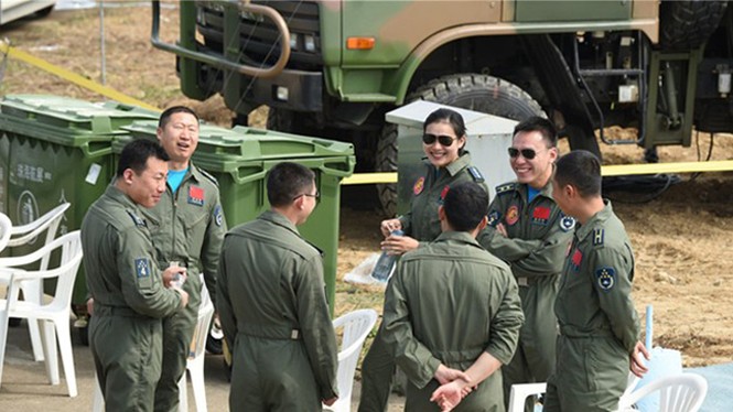 Bốn nữ phi công khả ái của đội bay biểu diễn Bát Nhất - ảnh 8