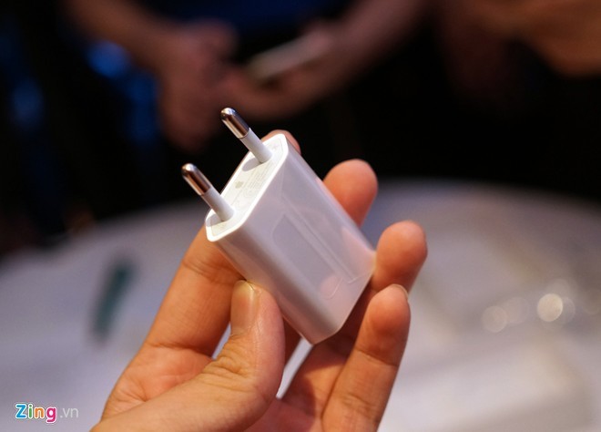Mở hộp iPhone 6 và 6 Plus chính hãng phiên bản Việt Nam - ảnh 6
