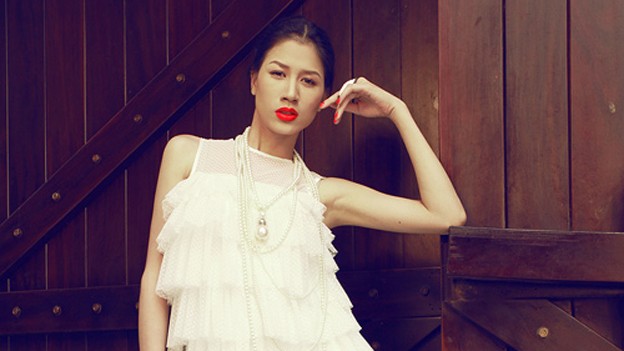 Trang Trần 'vỗ mặt' MC - ảnh 1
