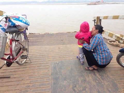 Giới làm ăn hốt bạc trên khúc sông đau khổ - ảnh 1
